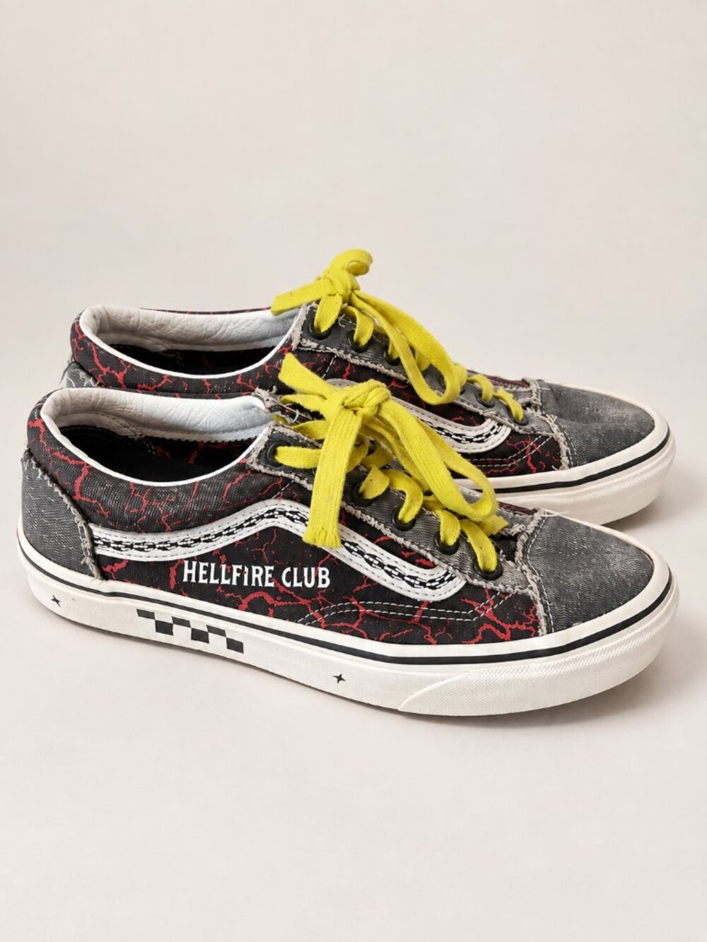 VANS x Stranger Things Hellfire Club Sneakers Black Red Limited Edition Size 7